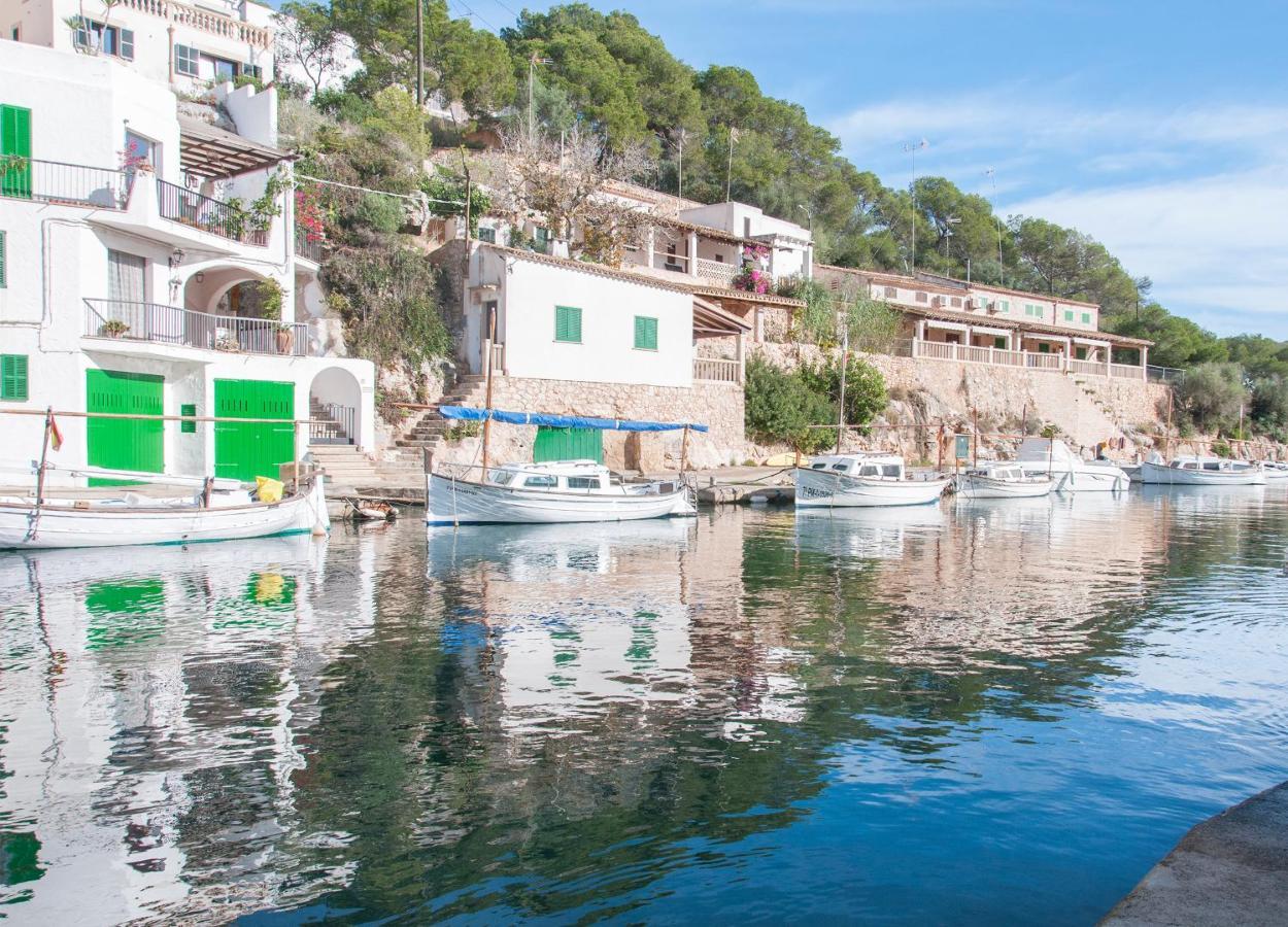Apartamentos Vista Al Puerto Cala Figuera  Extérieur photo