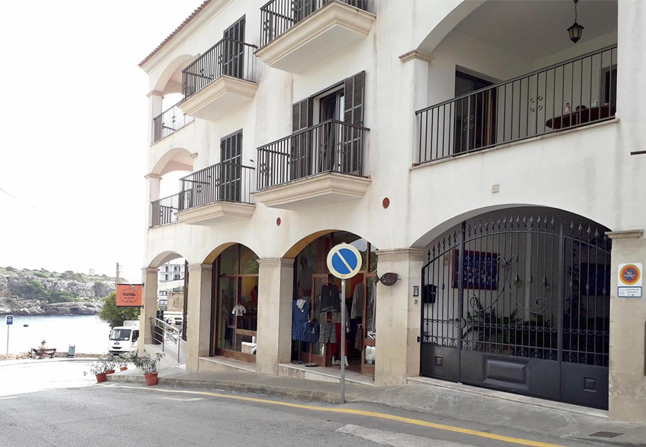 Apartamentos Vista Al Puerto Cala Figuera  Extérieur photo